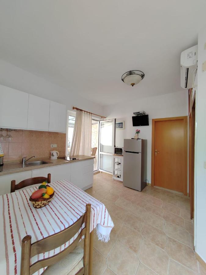 איגריין Apartments Turan Centrally Located With Free Parking מראה חיצוני תמונה