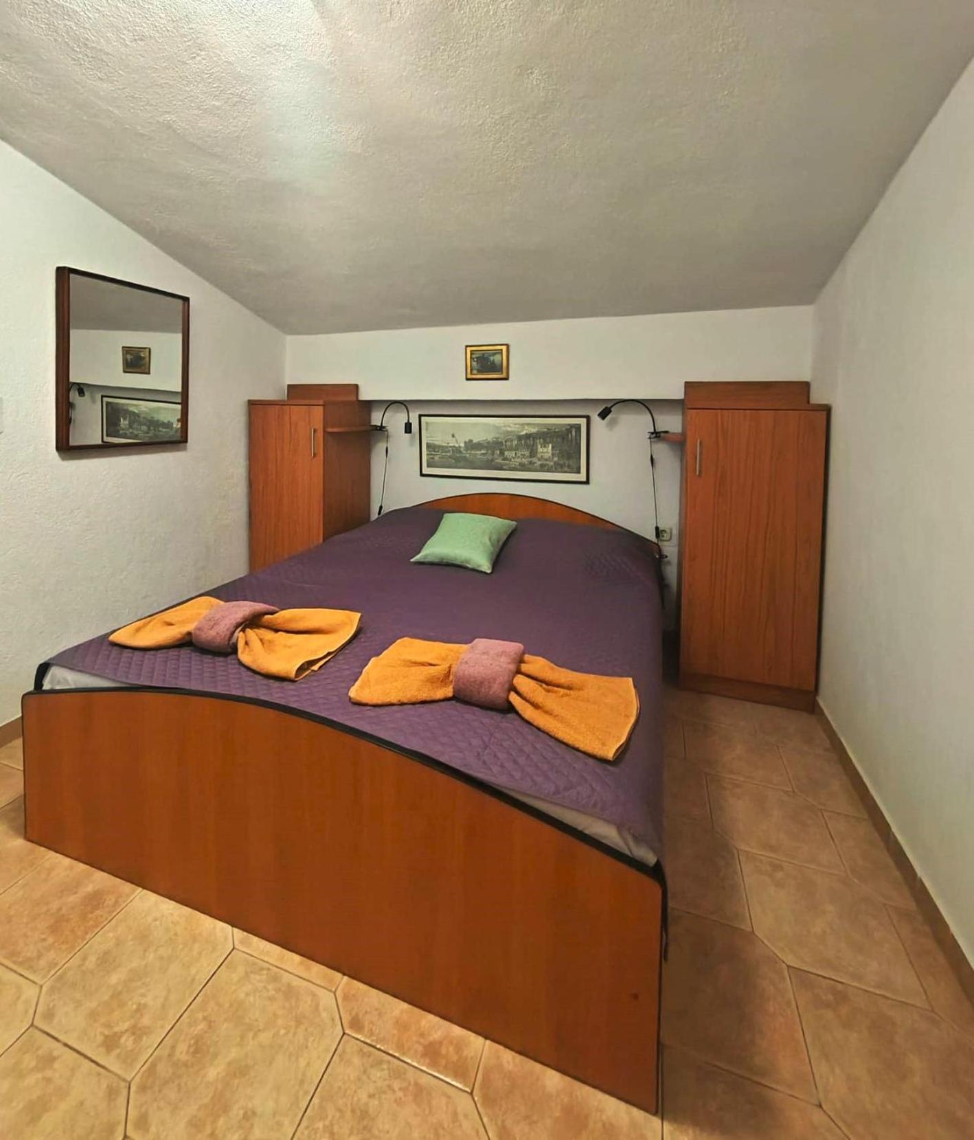 איגריין Apartments Turan Centrally Located With Free Parking מראה חיצוני תמונה