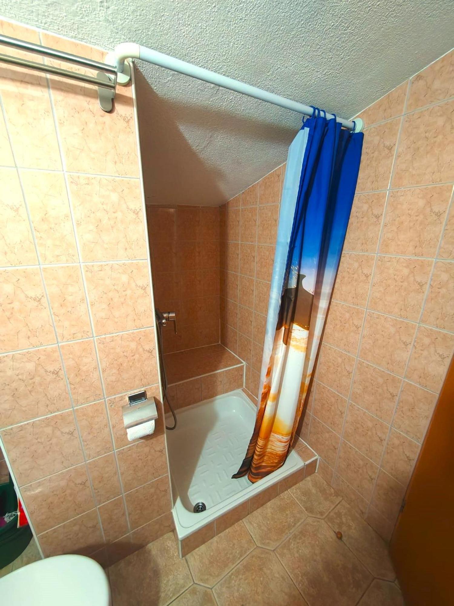 איגריין Apartments Turan Centrally Located With Free Parking מראה חיצוני תמונה